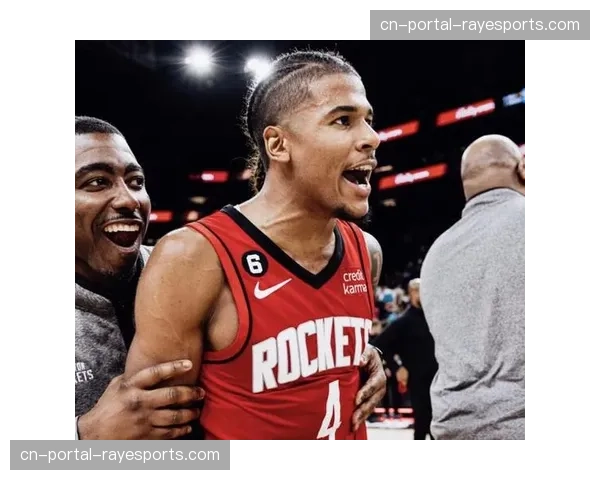 “跑动数据挑战赛”在社交媒体流行，球迷上传自己与球星数据的对比